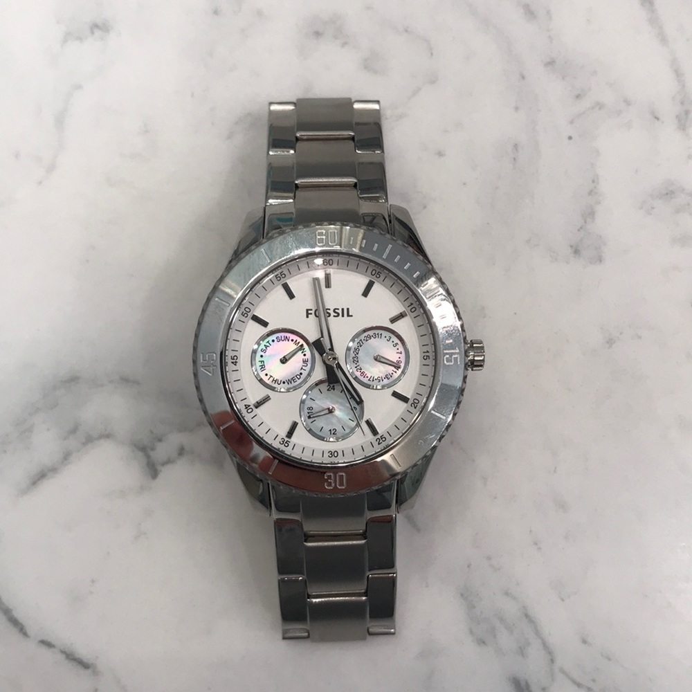 Stainless Steel Fossil Watch!